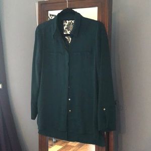 Gorgeous forest green blouse